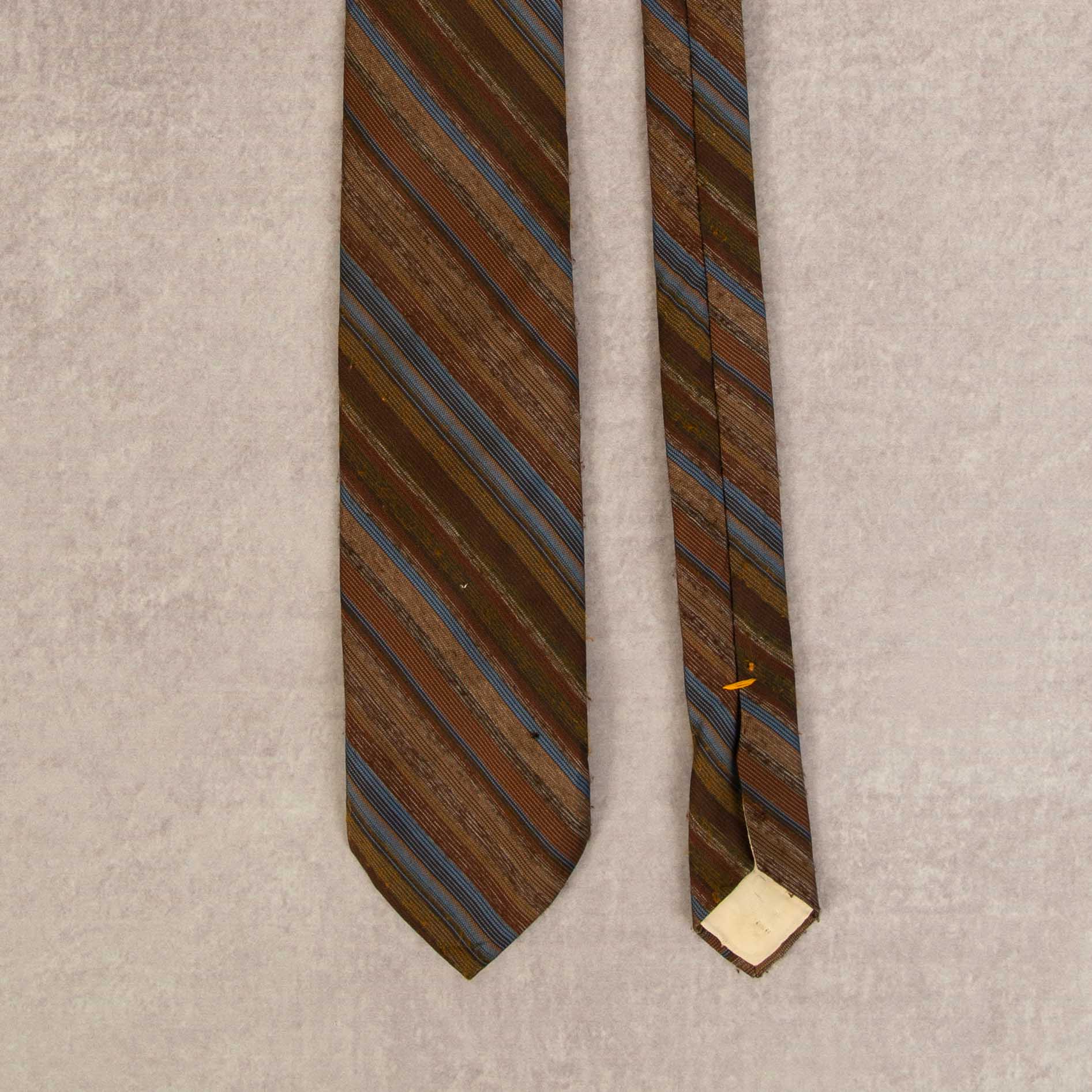 image of VINTAGE 1970S STRIPED TIE