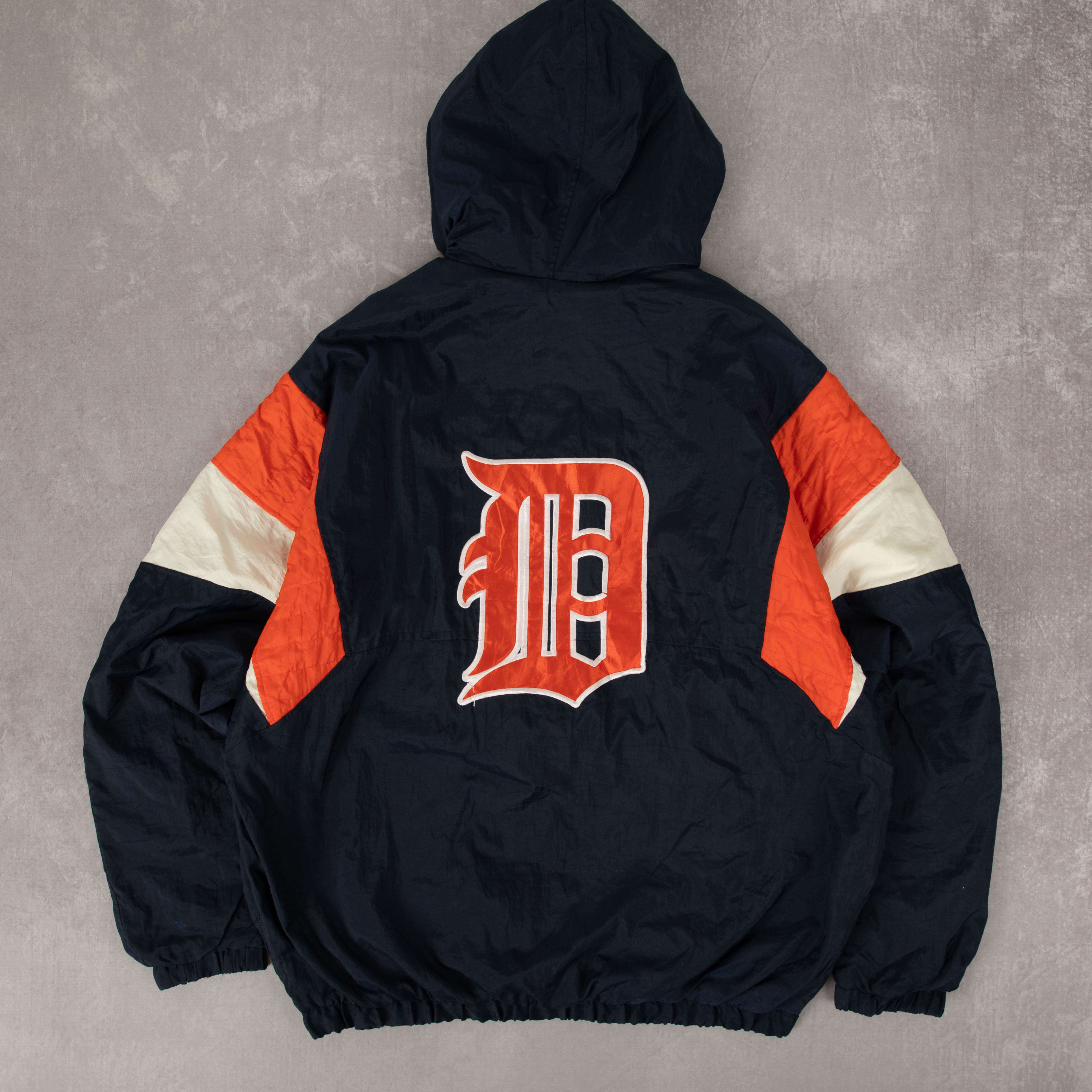 image of MEN'S VINTAGE DETROIT TIGERS HOODED JACKET - X-LARGE