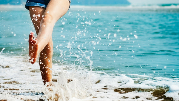 Celebrate your wedding on the beach and enjoy a surf lesson with your closest friends