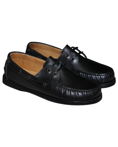 casual boat shoes