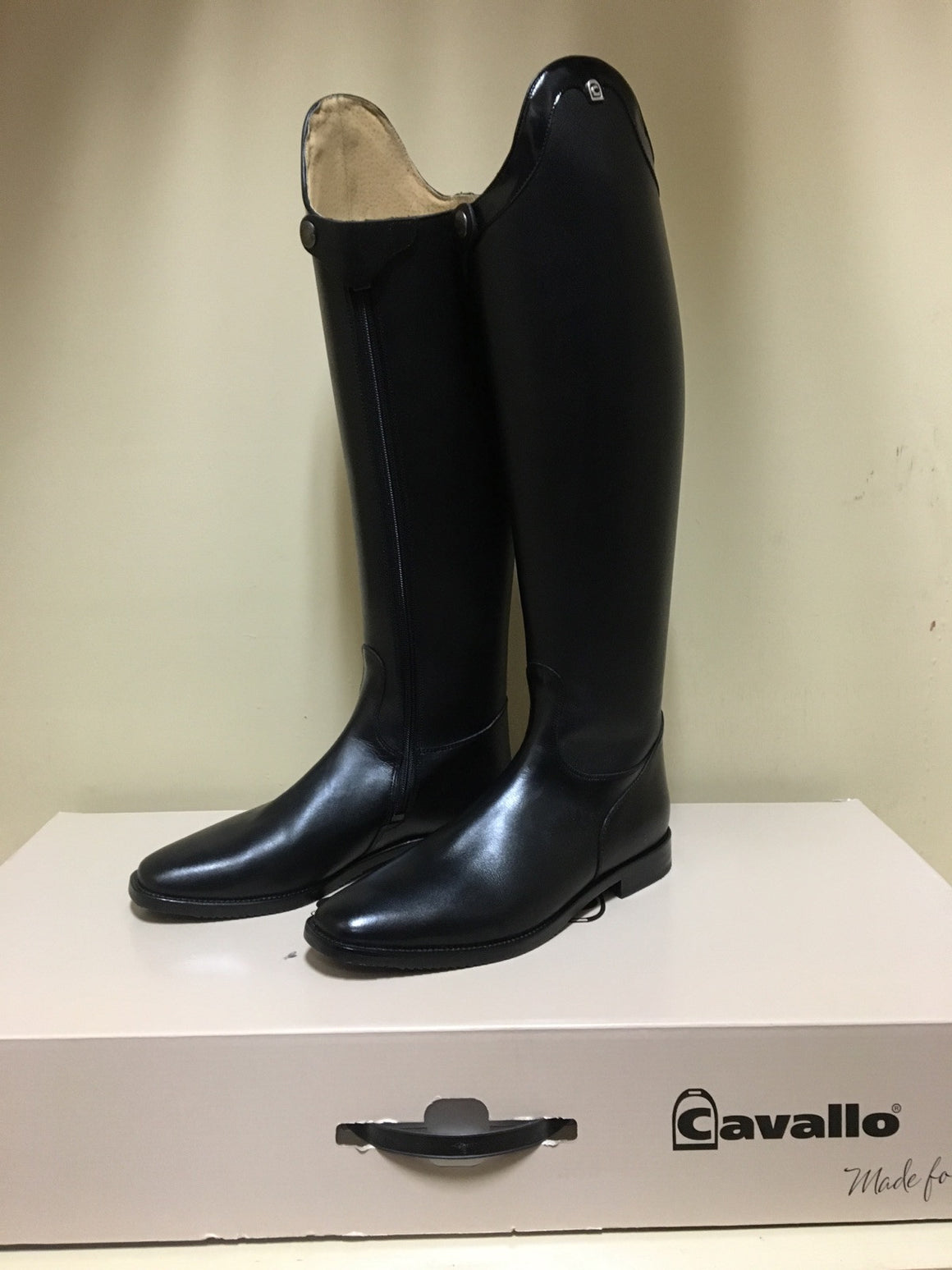 Cavallo Insignis Patent Trim Dressage Boots US 10 (calf 36cm height 46 ...