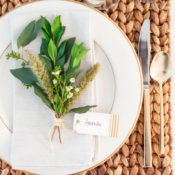 Holiday berry natural place card setting idea