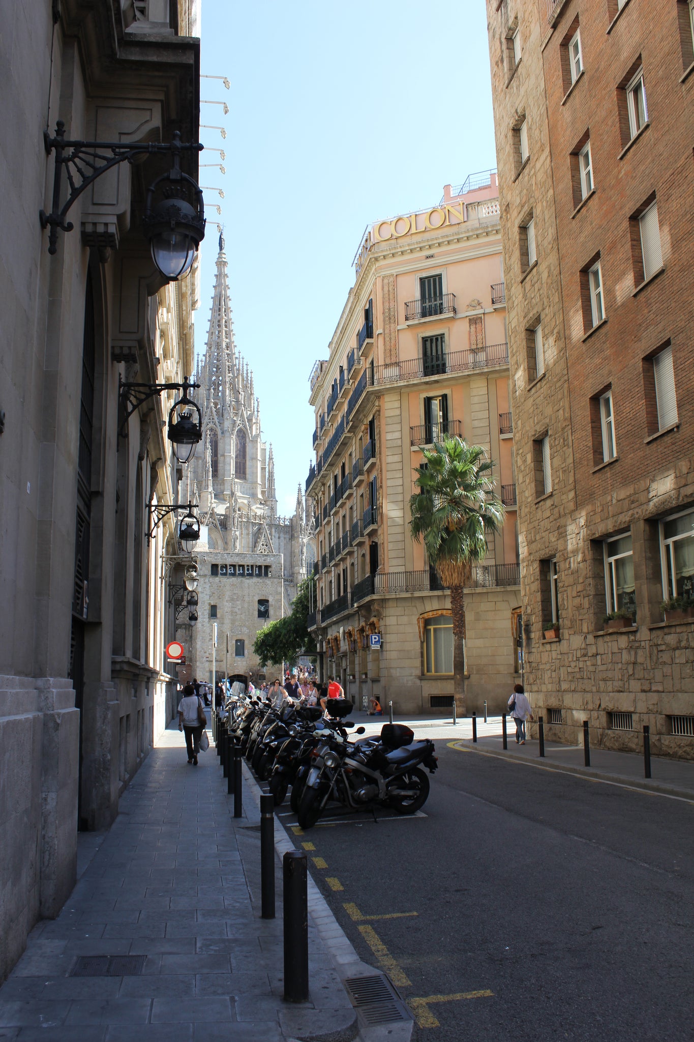 scooters in gothic quarter