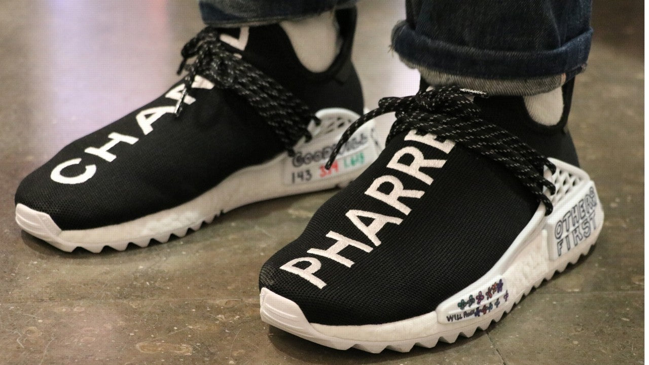 eccezionale stuoia zolfo chanel x adidas human race -  agingtheafricanlion.org