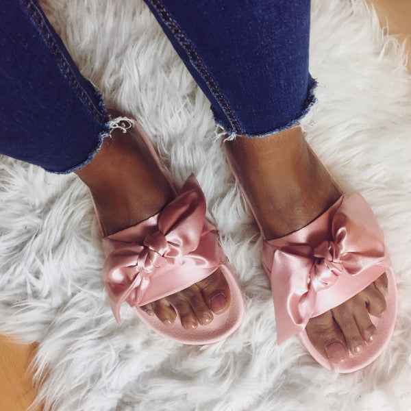 puma pink slides rihanna