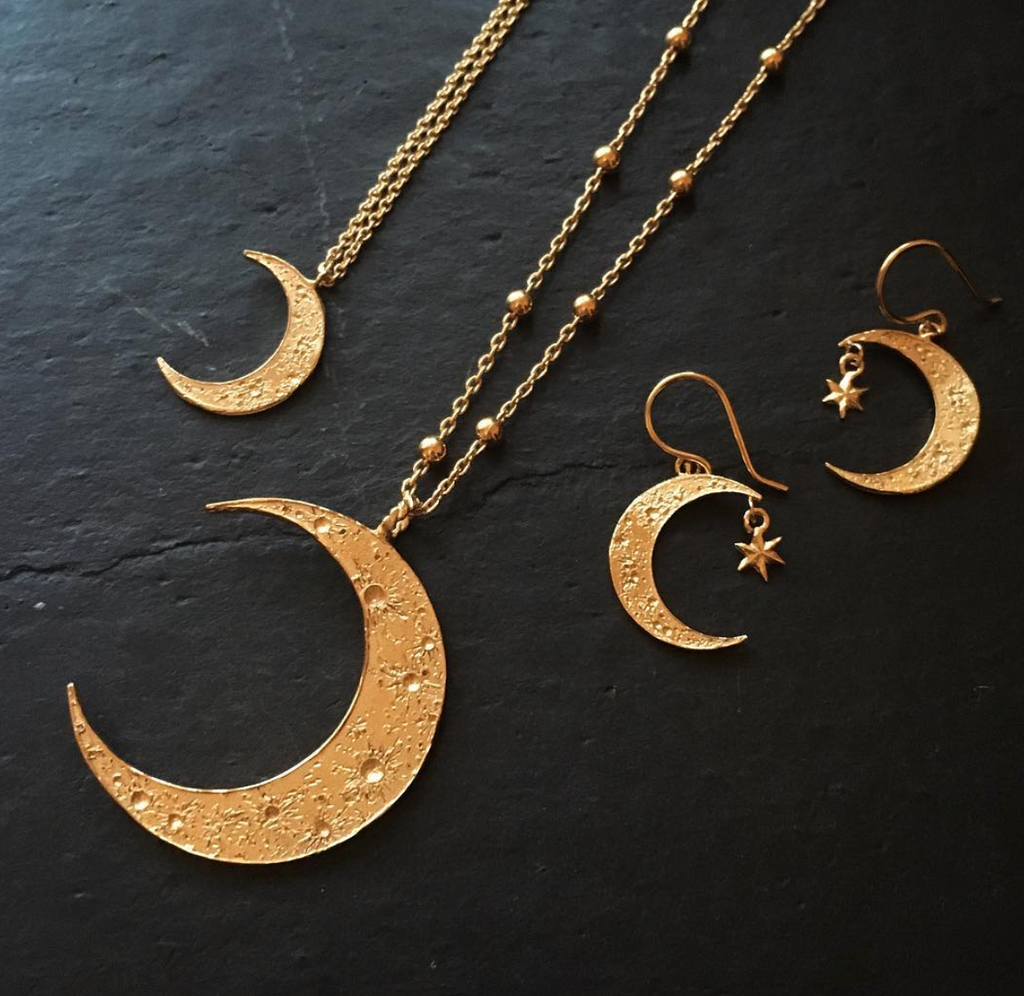 Crescent moon & star earrings gold – momocreatura
