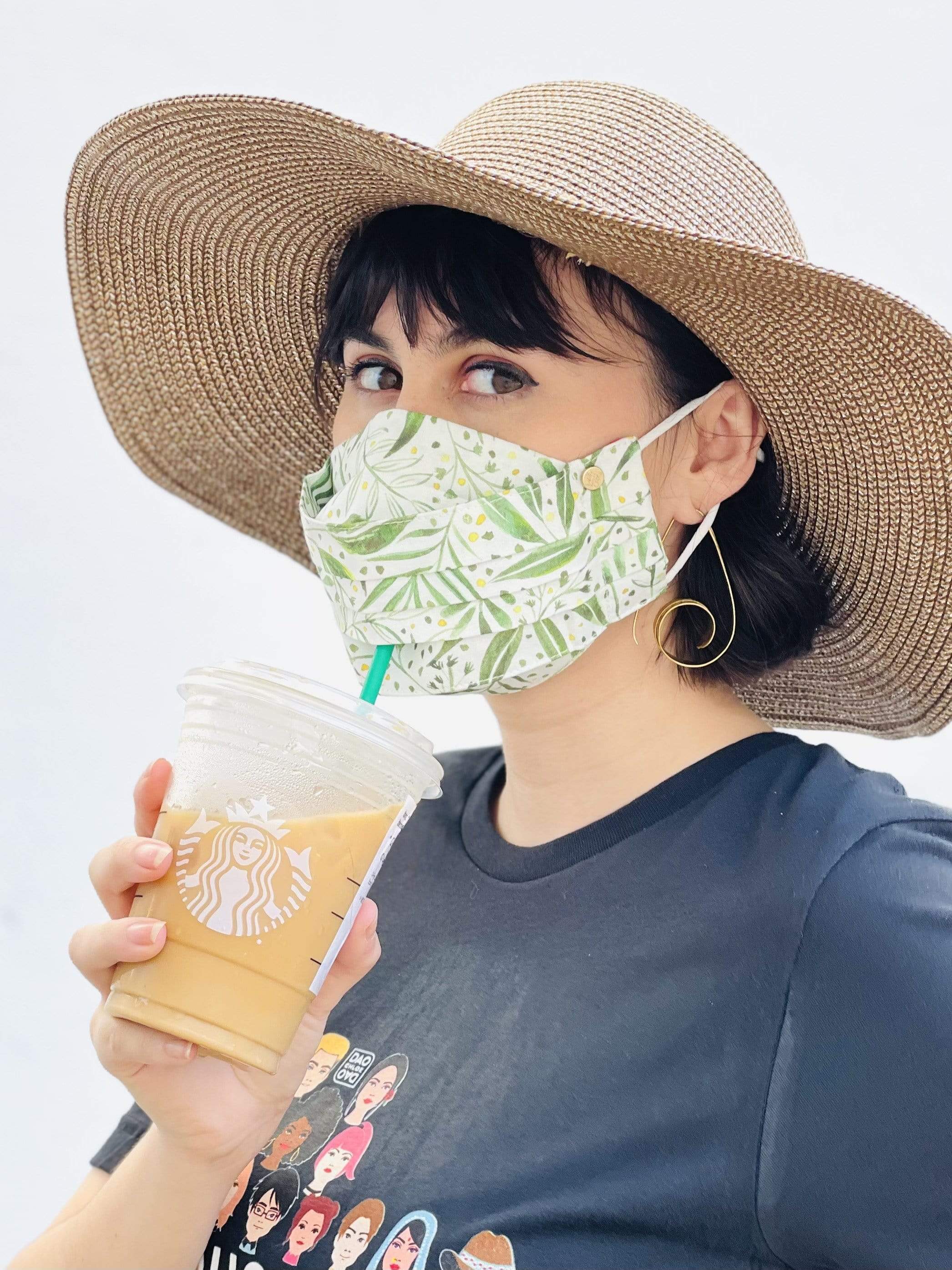 Safely Sip Mask Green Botanical