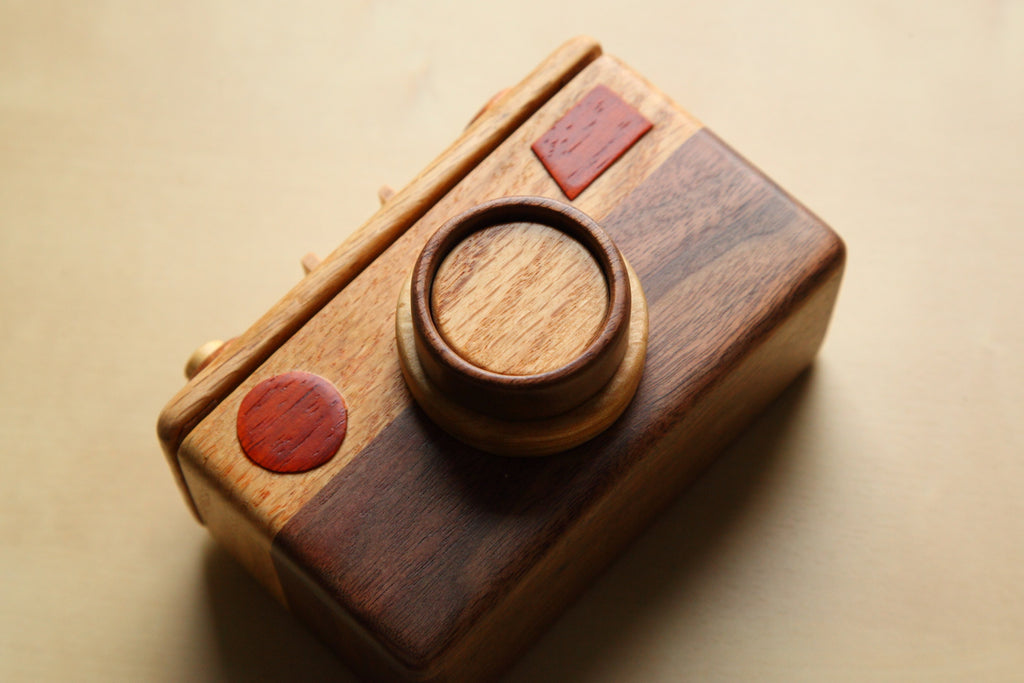 TogTees_35mm_Wood_Camera_Photography_Gift