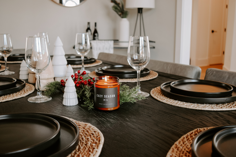 Holiday Dining Table Decor 