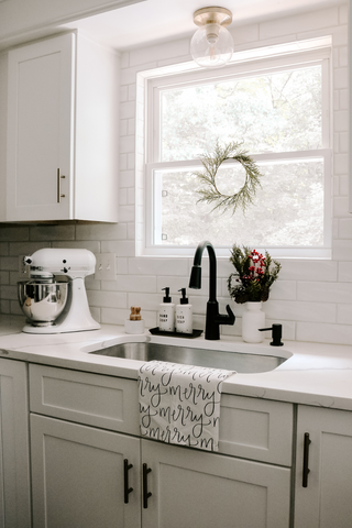 Holiday Kitchen Sink Styling