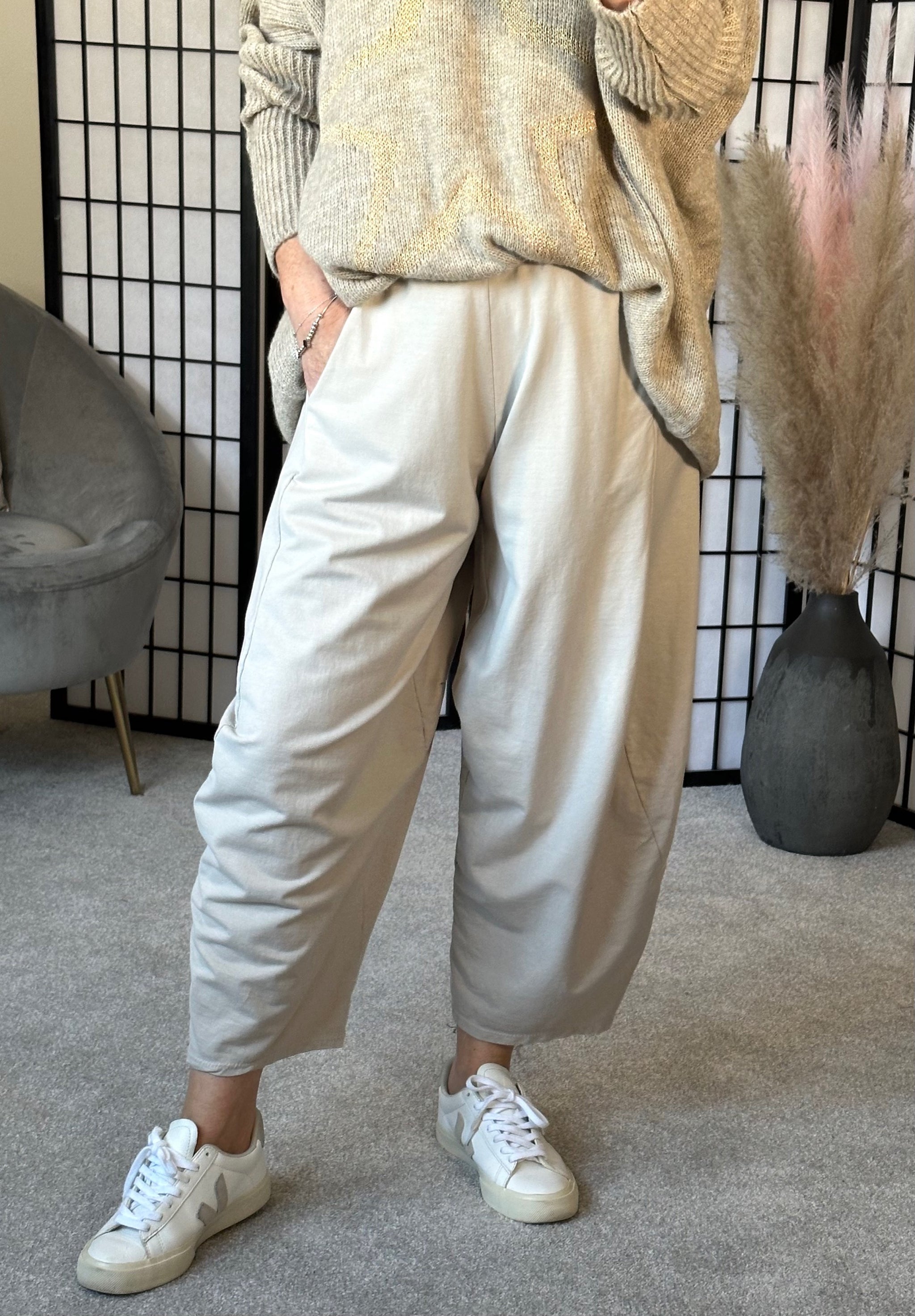 COCOON RAISED TEXT PLUSH JOGGER PANTS - Beige