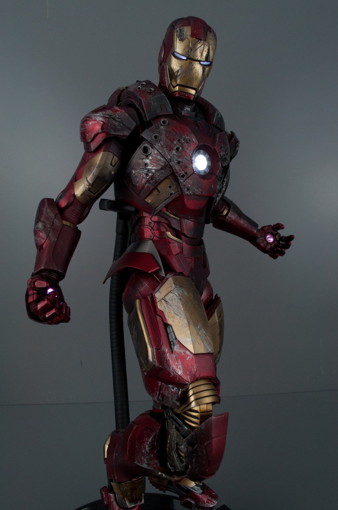 iron man mark 9 hot toys