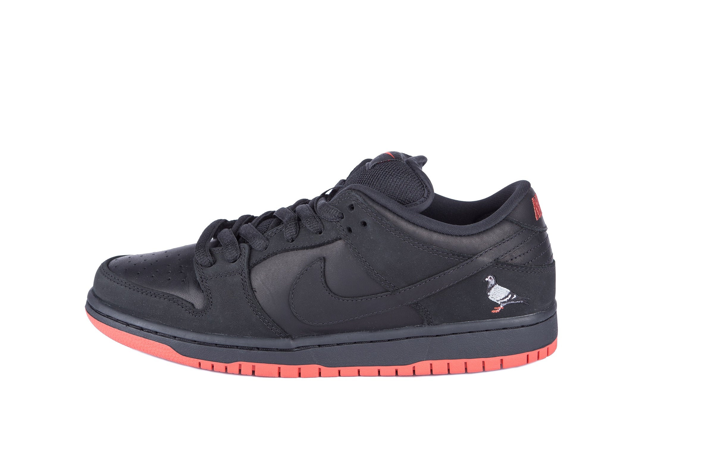 nike sb low black pigeon