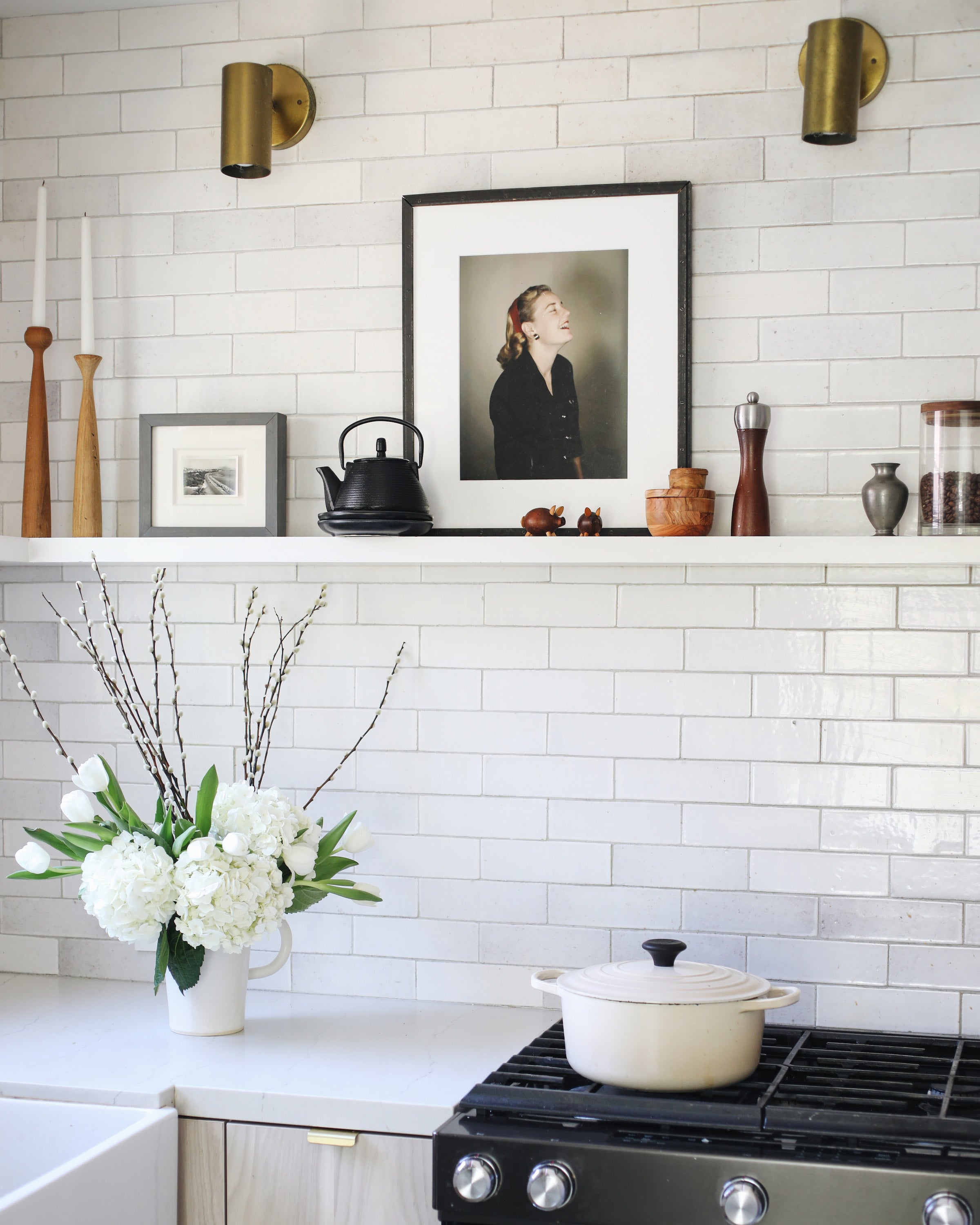 kitchen with a framed picture