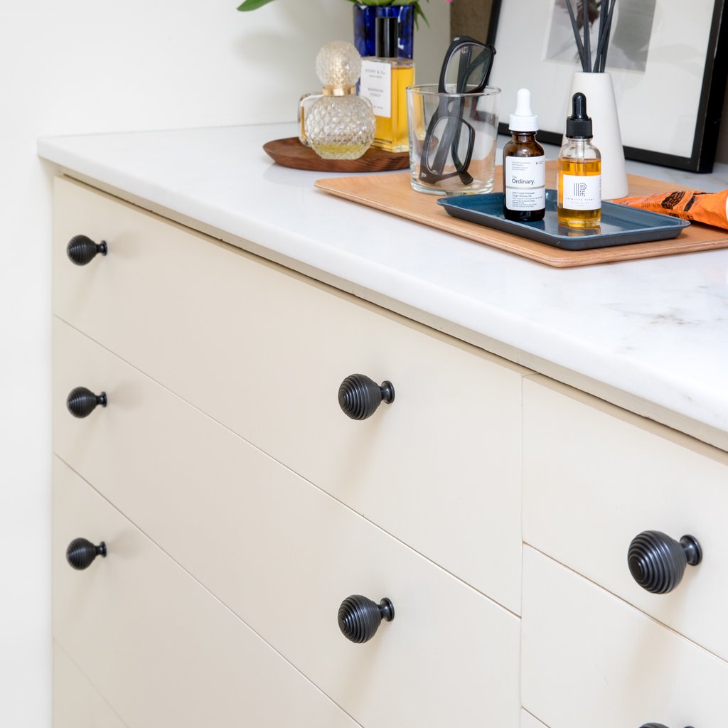 How-To: Choose Cabinet Hardware – Schoolhouse