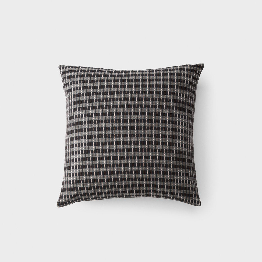 black pillow 