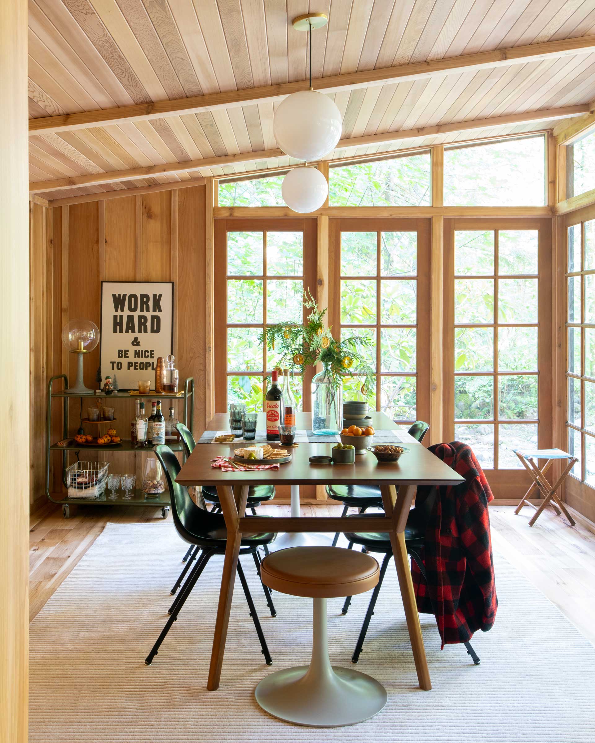 Dining area in a cabin.