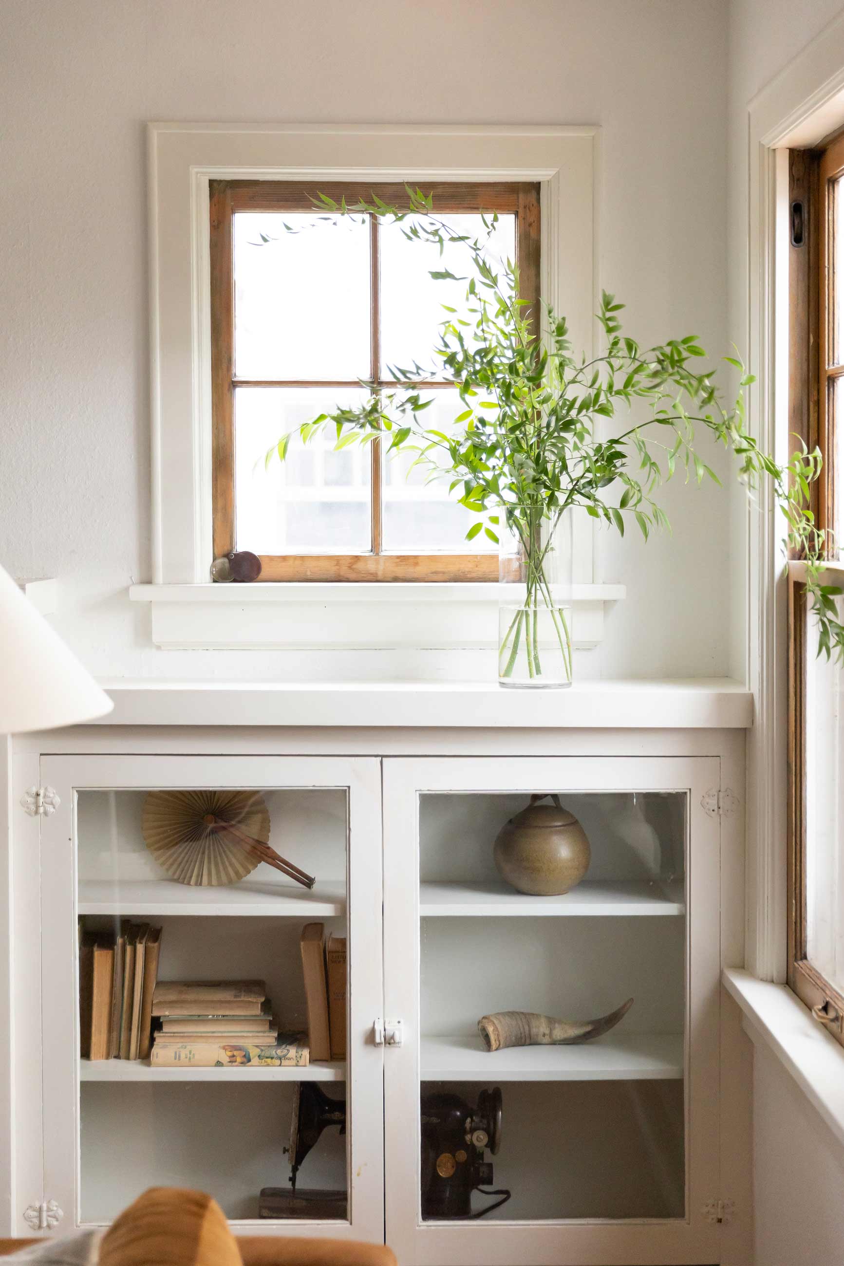 Close up shot of living room built in shelf.