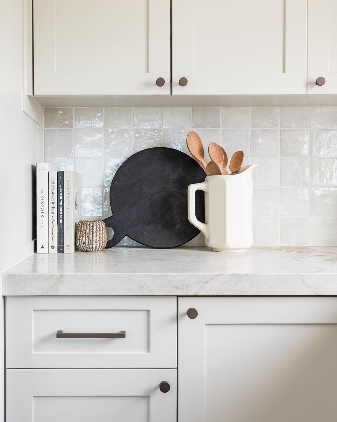 white kitchen cabinets