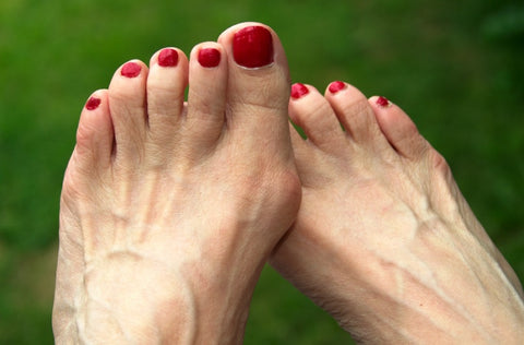 Aging Feet: Natural Changes and Care 03