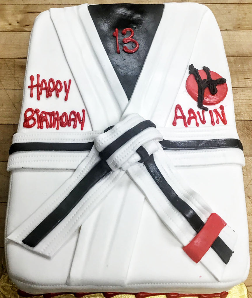 Details more than 81 karate cake images super hot 