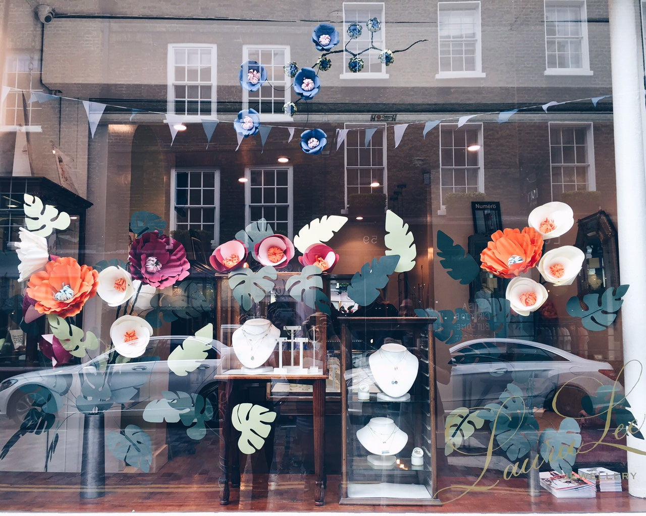 floral window display ideas