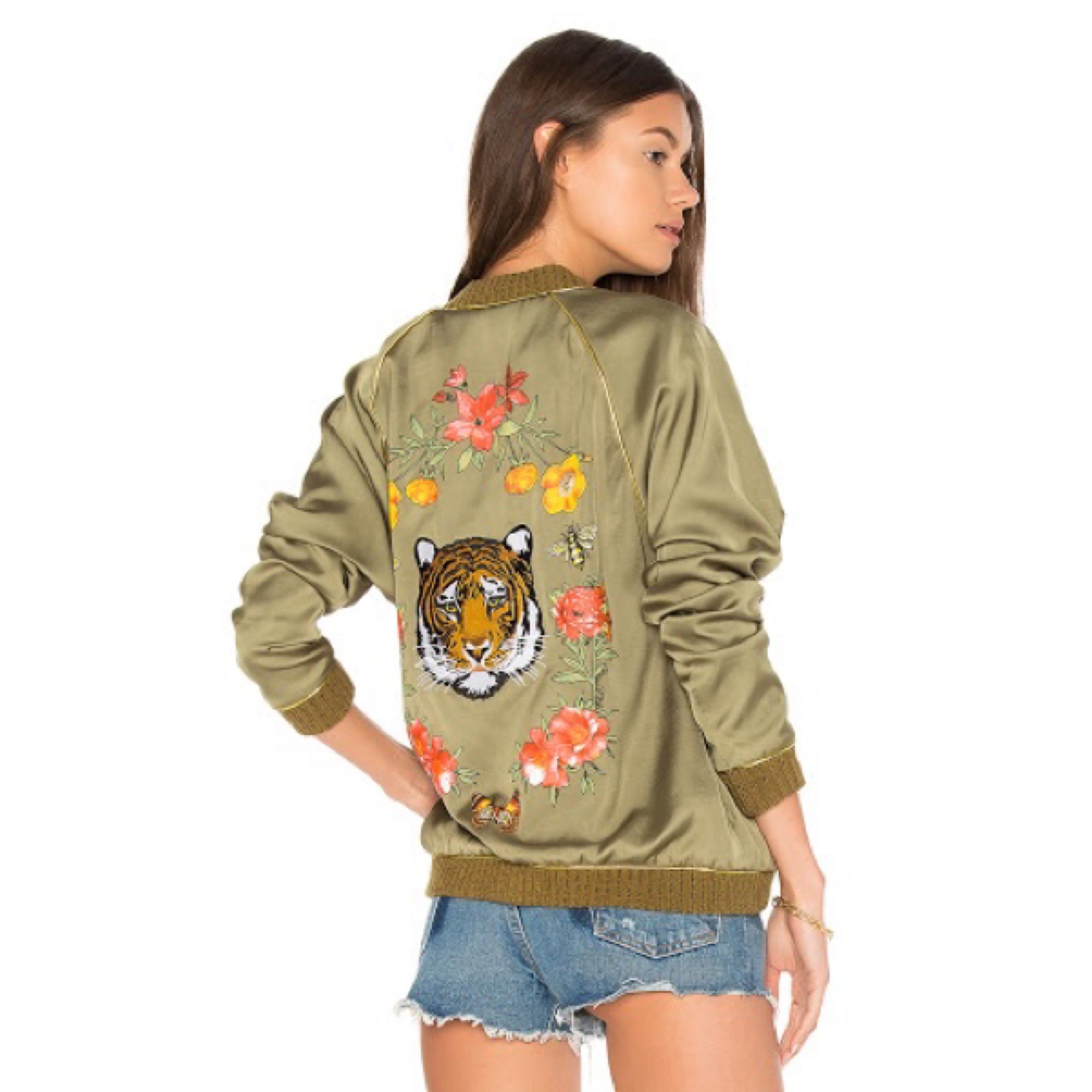 Paris Bomber Jacket in Army