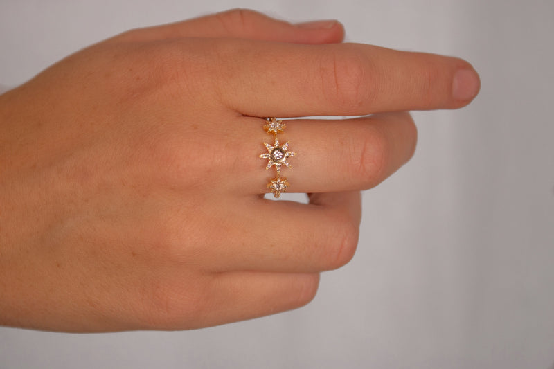 Starstruck Three Star Ring – RONHAMI