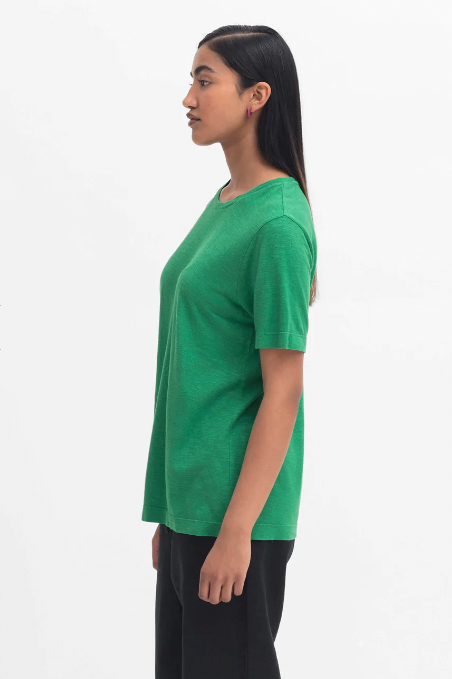 Jaana Tshirt - Cedar Green