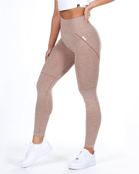 7/8 Elite Seamless Leggings - Caramel – Elite Eleven