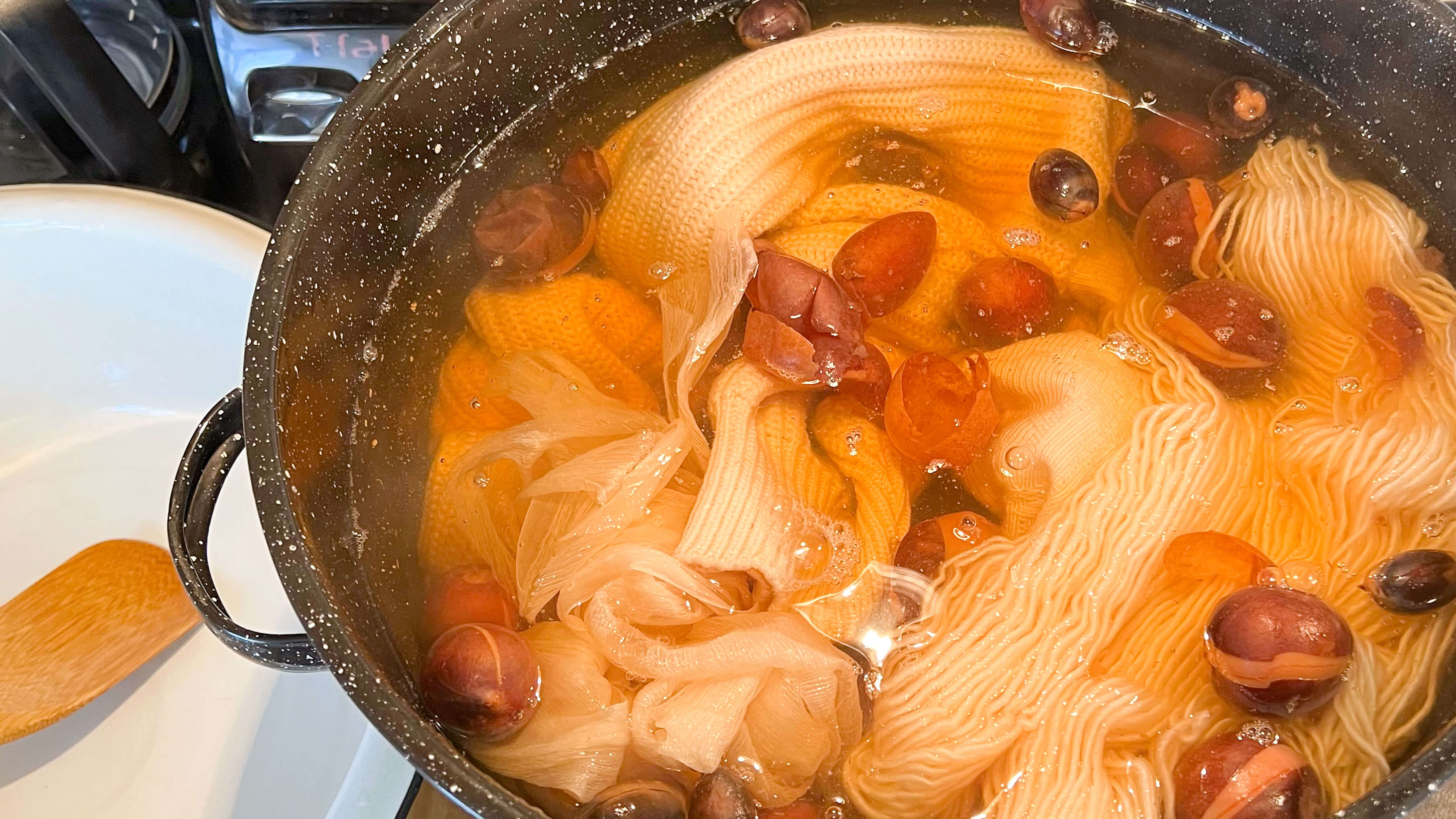 dyeing in pot