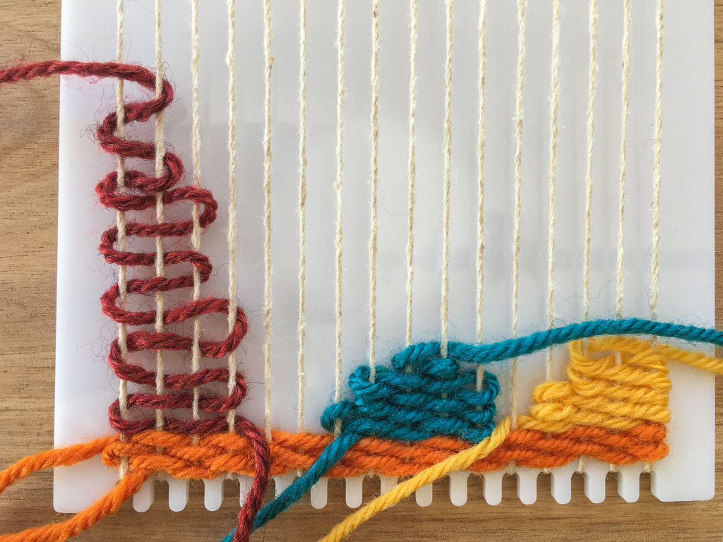 Weaving a shape on the frame loom