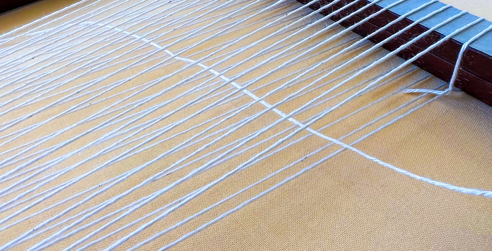 string going through space in warp threads
