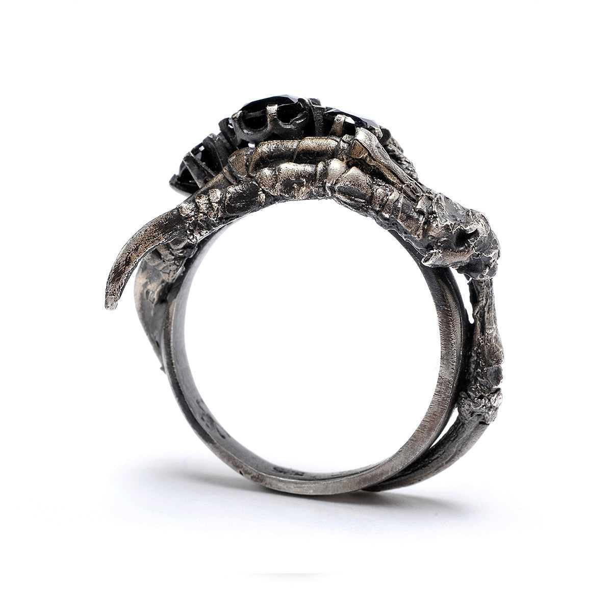 CLAW RING 3 STONES BLACK | JULIA deVILLE