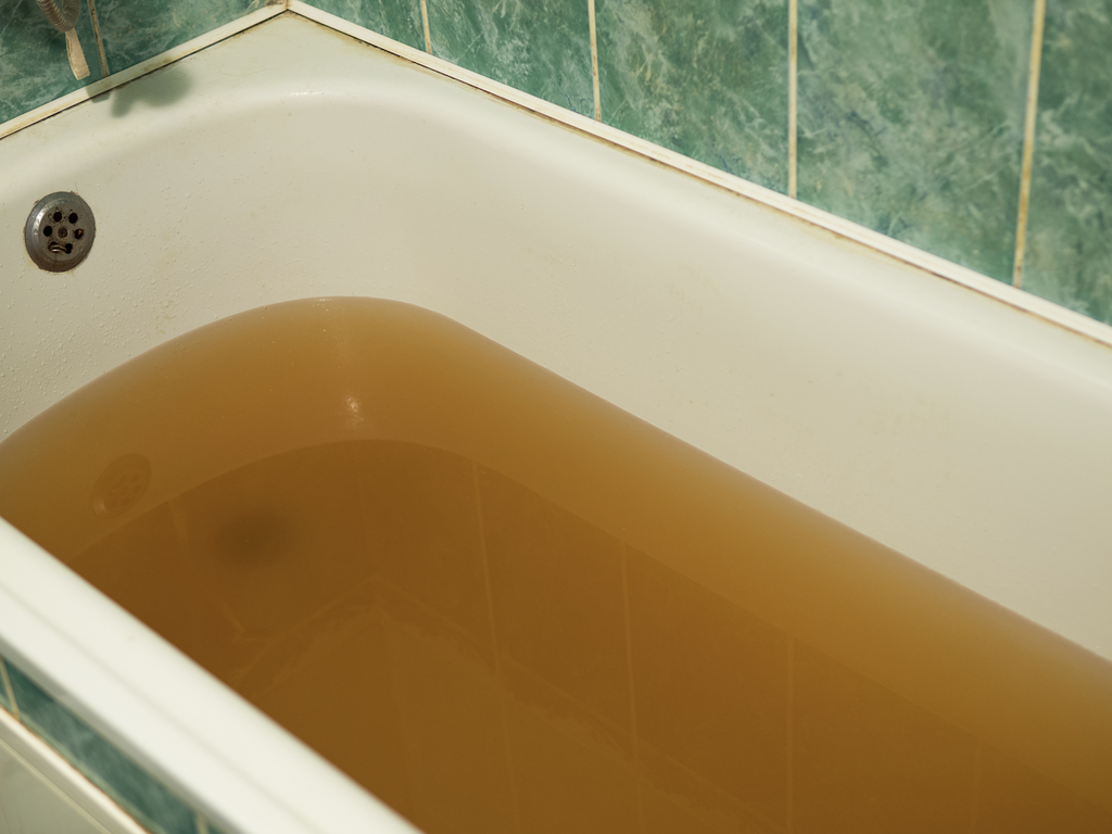 3 Effective Ways to Get Hair Out of a Bathtub Drain