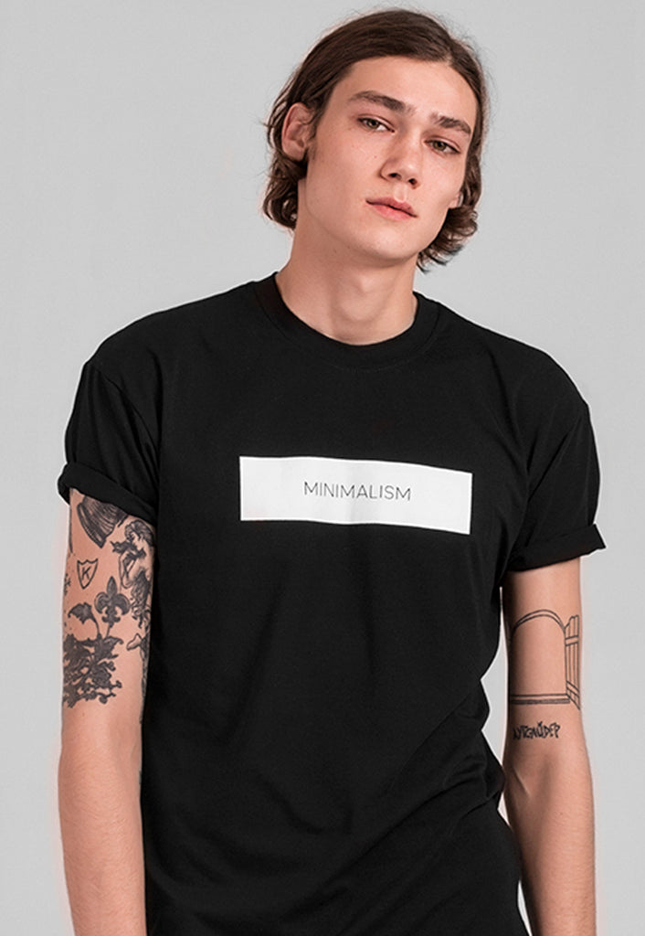 TOTAL BLACK - Minimalism T-Shirt