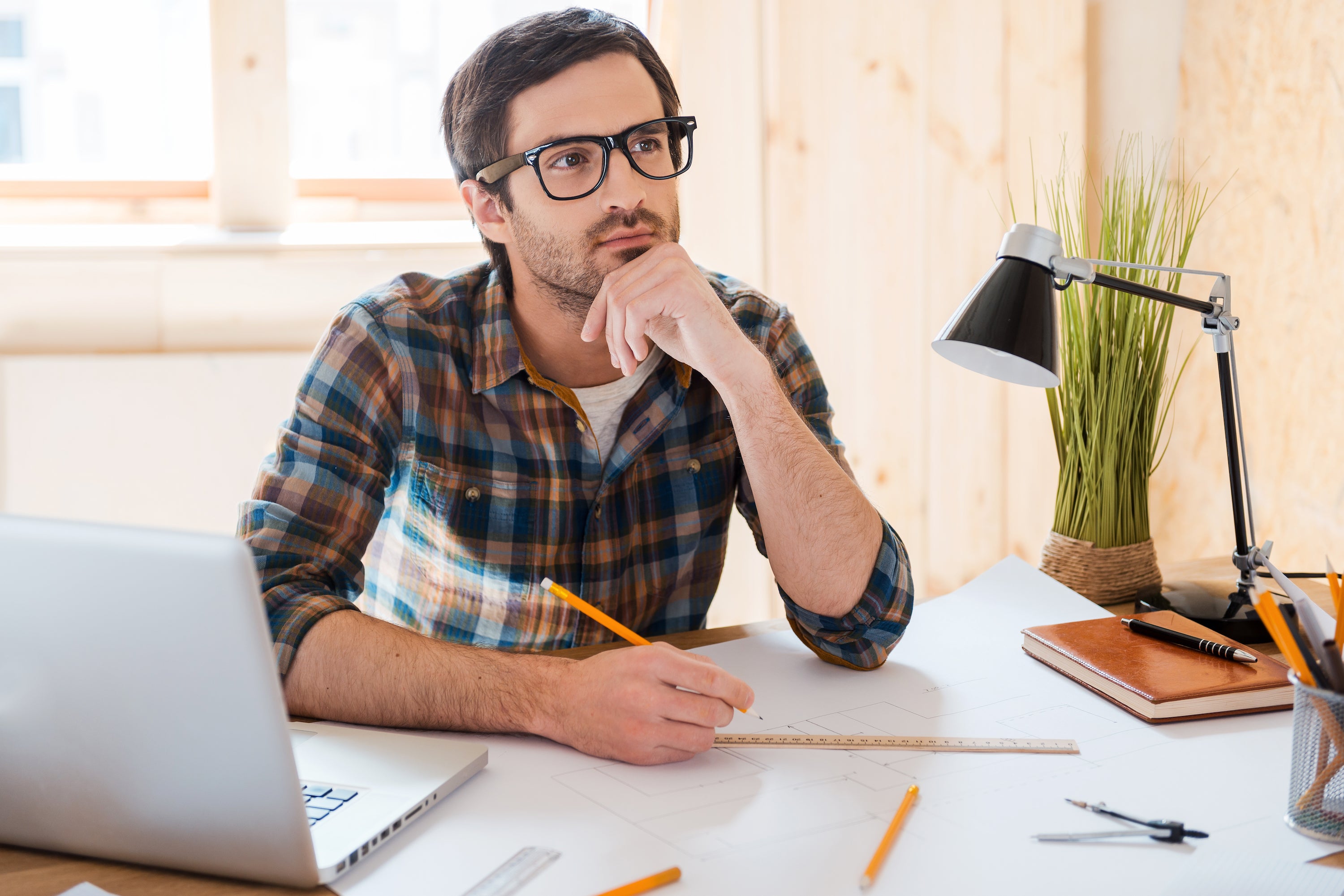 how to write a critical analysis essay on a book