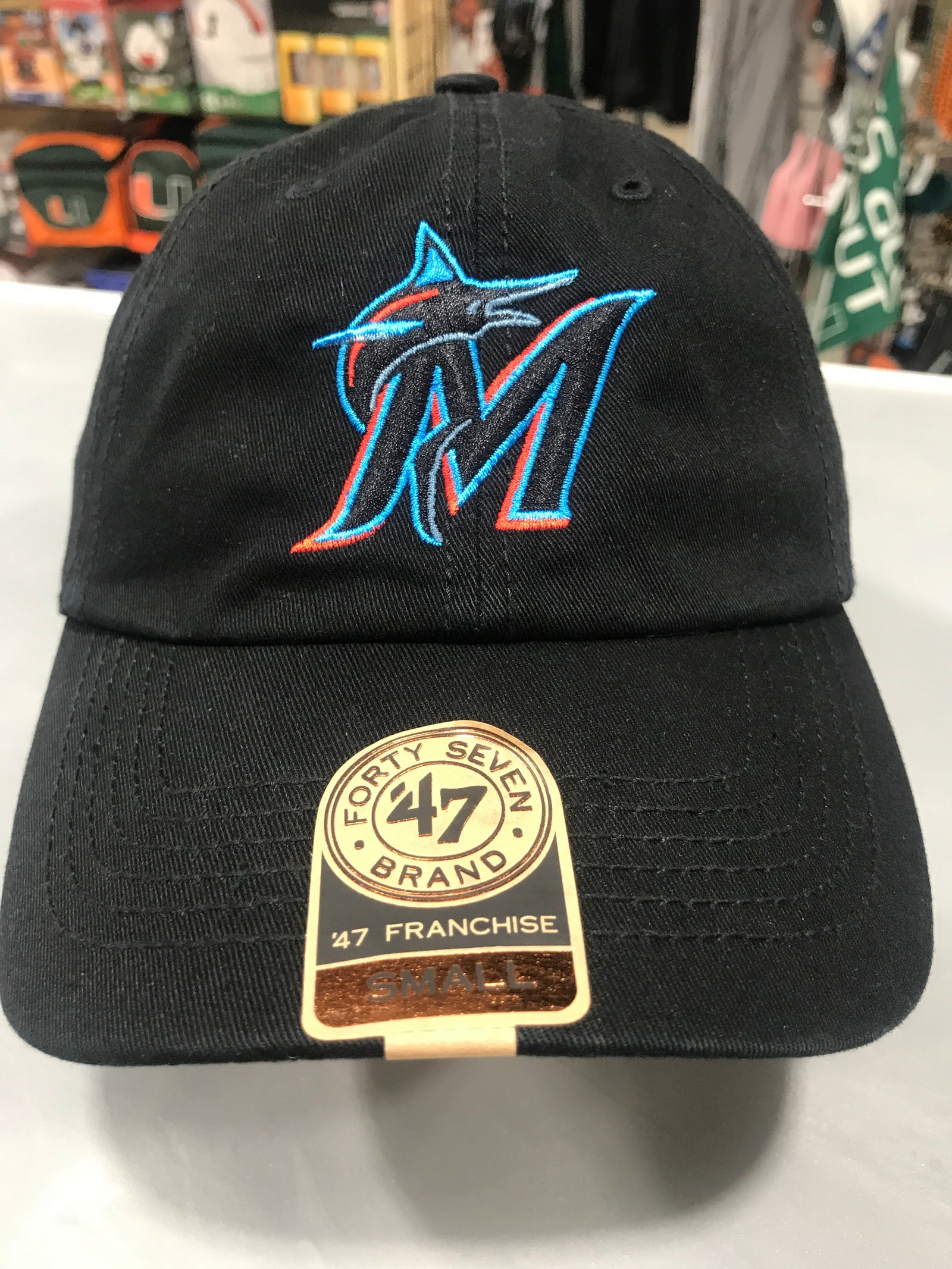 Miami Marlins Black '47 Franchise Fitted Hat – CanesWear at Miami FanWear