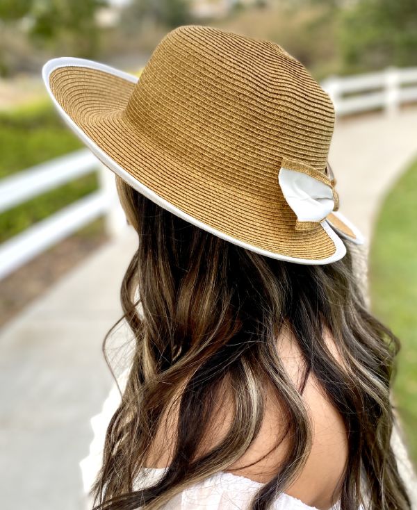 Large Head Beach Hat Women Wide brim in Tan