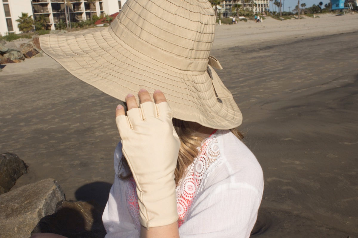 Best Ways To Maximize Sun Protection For Your Hands With Sun Gloves –  Sungrubbies