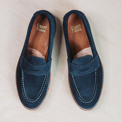 Traveler Penny Midnight Suede – Grant Stone