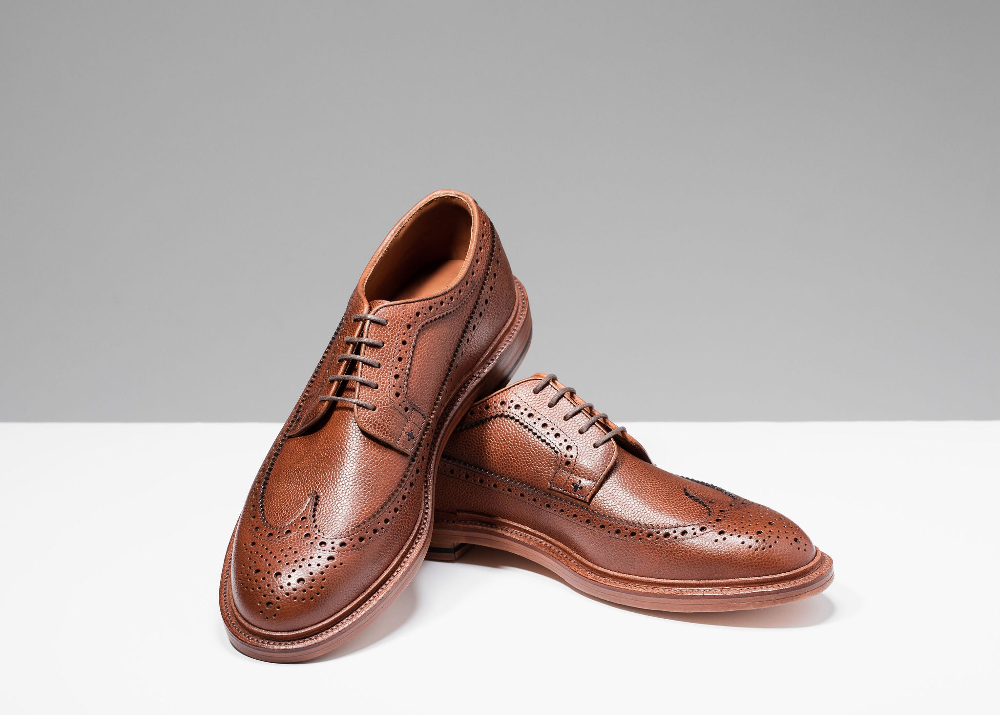 Longwing Cognac Pebble Grain