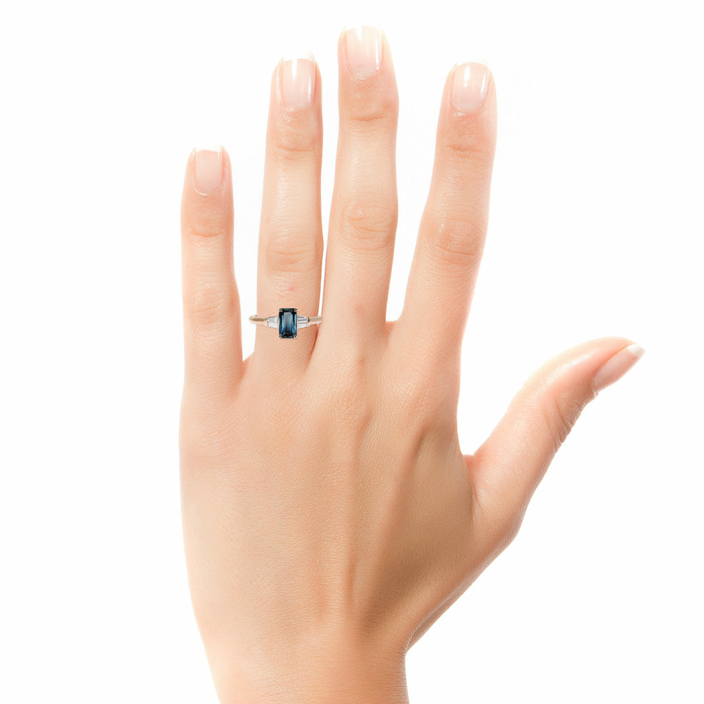Australian parti sapphire engagement ring | Sydney jewellers Lizunova