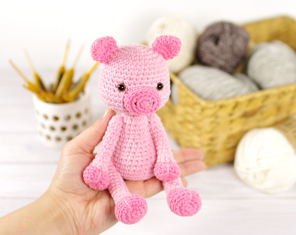 Free amigurumi piglet crochet pattern
