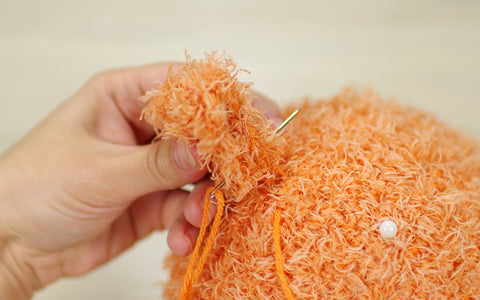TUTORIAL: Tips for Using Fuzzy Yarn – Kristi Tullus