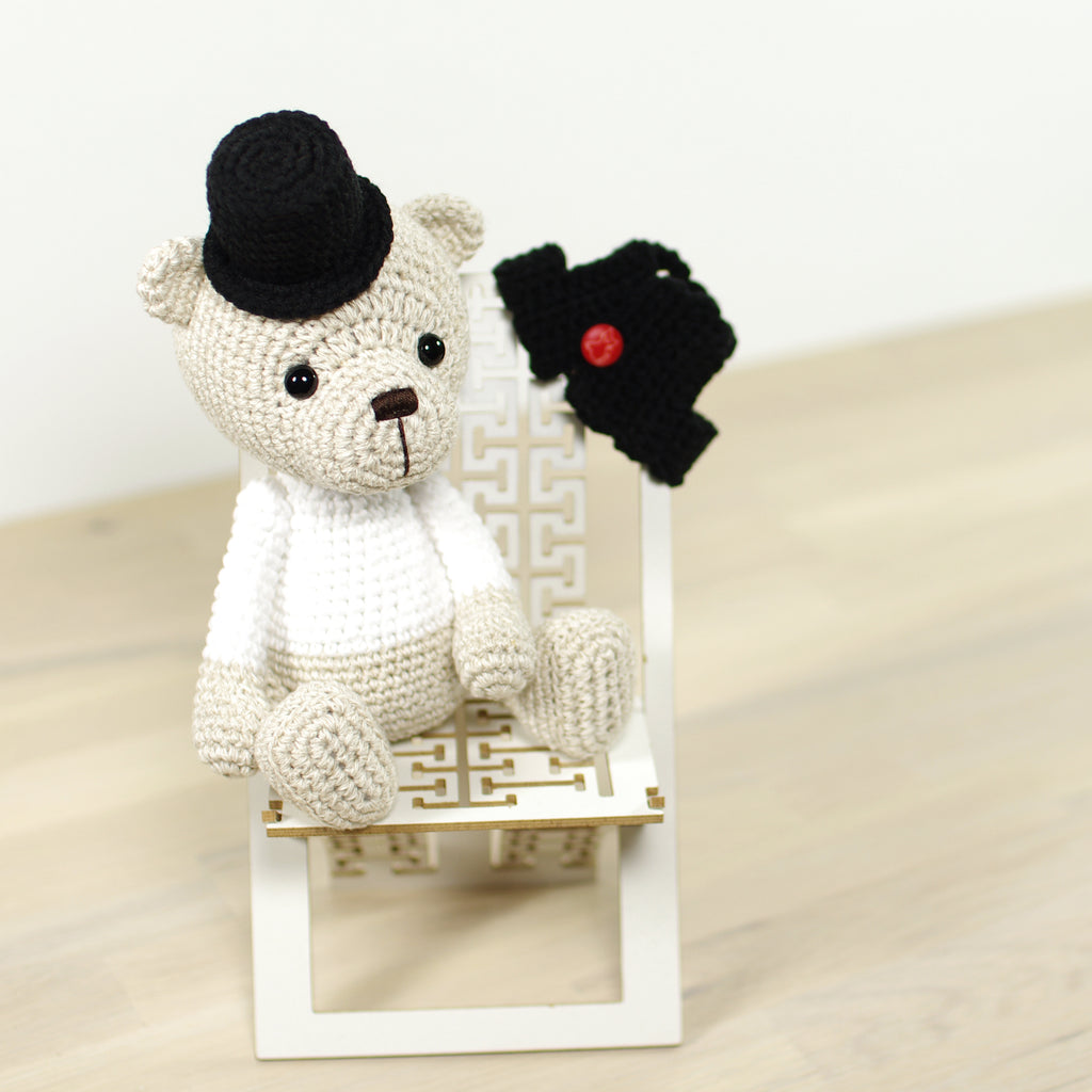 teddy bear with top hat