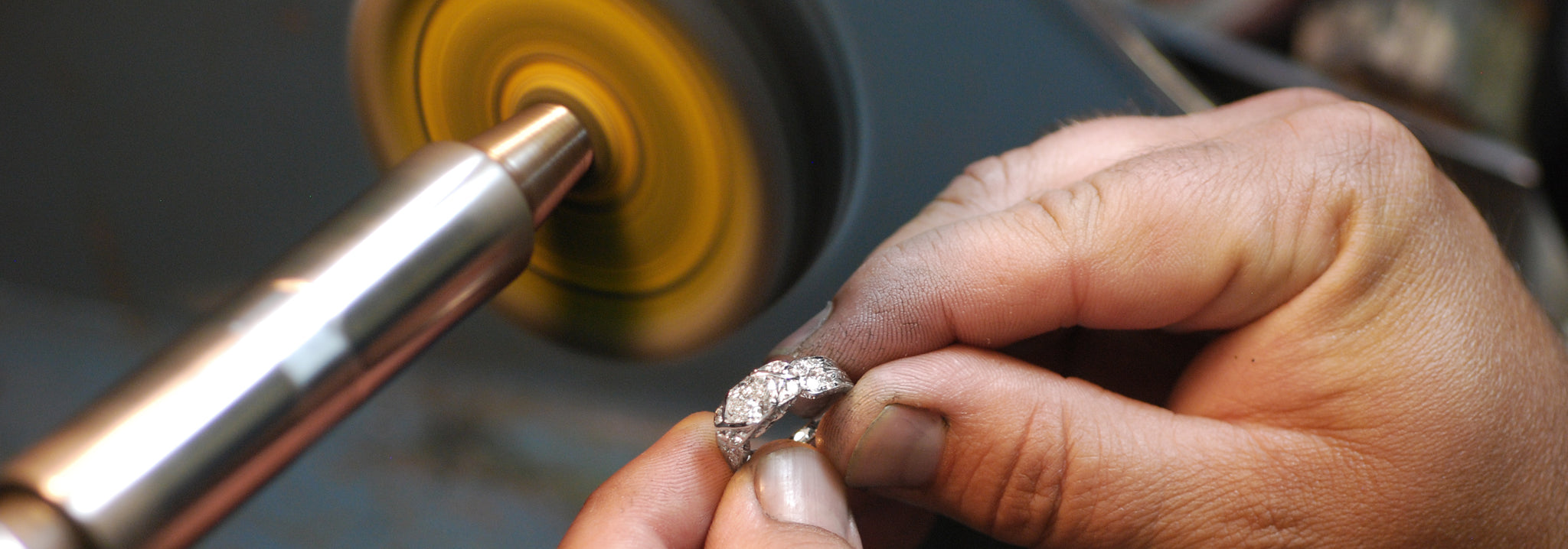 How Do Jewellers Clean Diamond Rings? - All You Need To Know | Grahams –  Grahams Jewellers