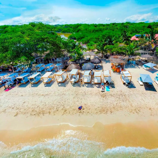 Playa Blanca Baru day trip – Juan Ballena | Travel Experiences in Cartagena