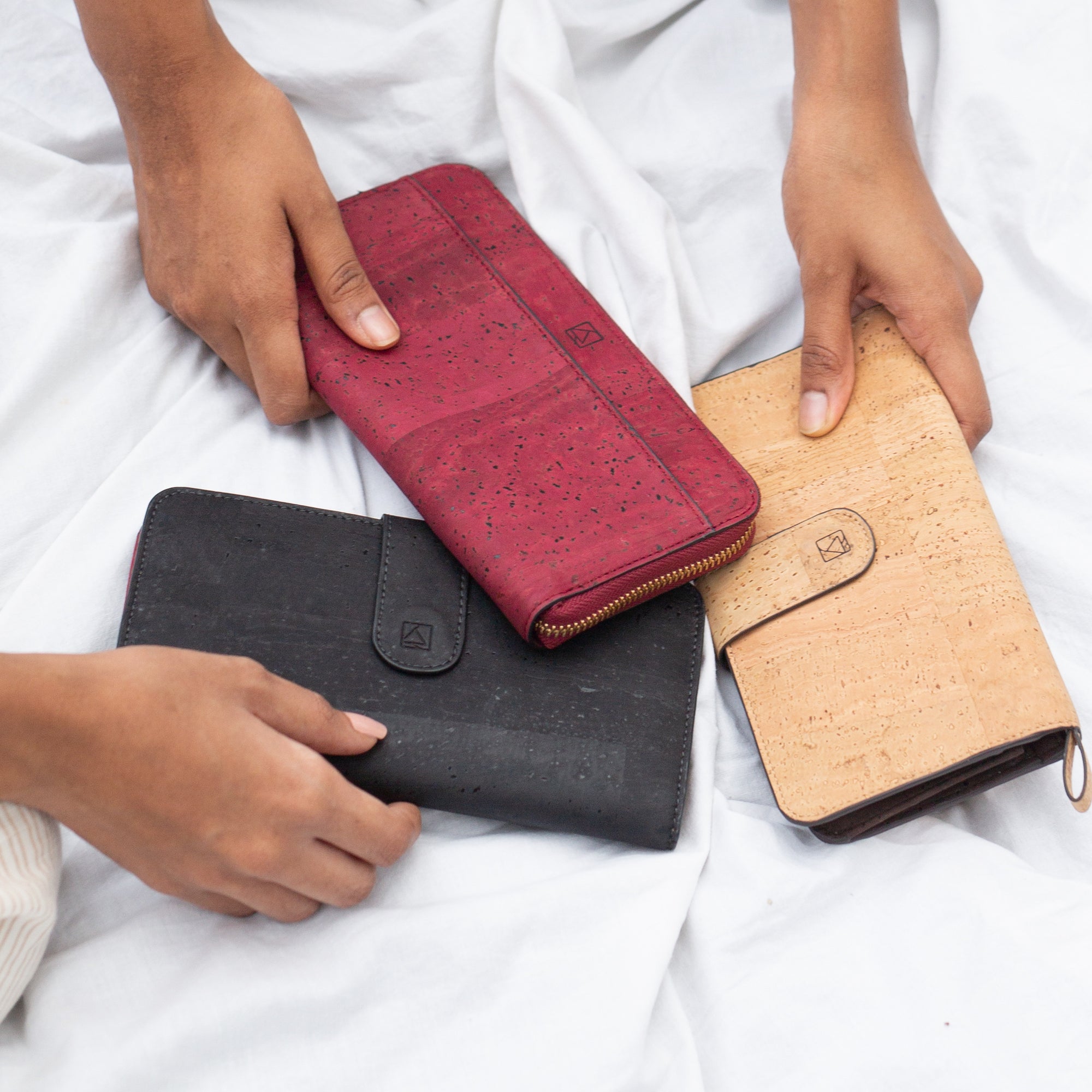 Arture Online Store - Sustainable Wallets Handbags