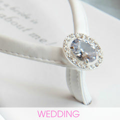Wedding flip flops with vintage diamond ring jewelry